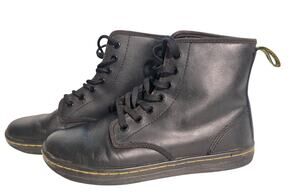 Dr Martens Shoreditch Black Boots Womens 6L Lace Up Combat Ankle Casual Punk